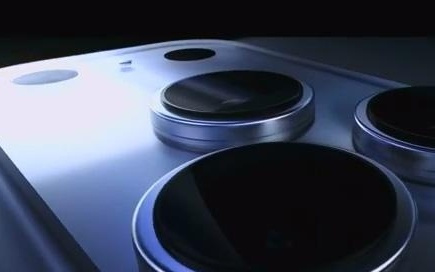 被苹果起诉后，他竟再次发布iPhone 17 Pro渲染视频