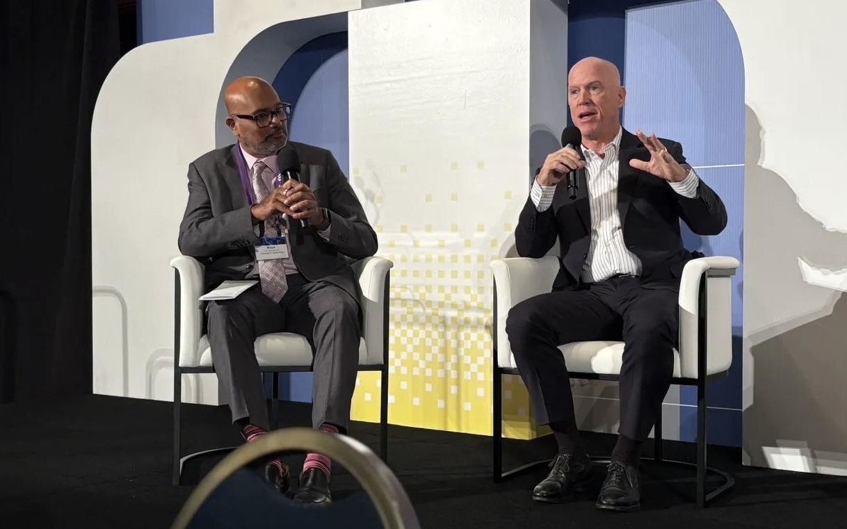 气笑，美专家当面呛：还大皮卡呢？中国都“农村包围城市”了！