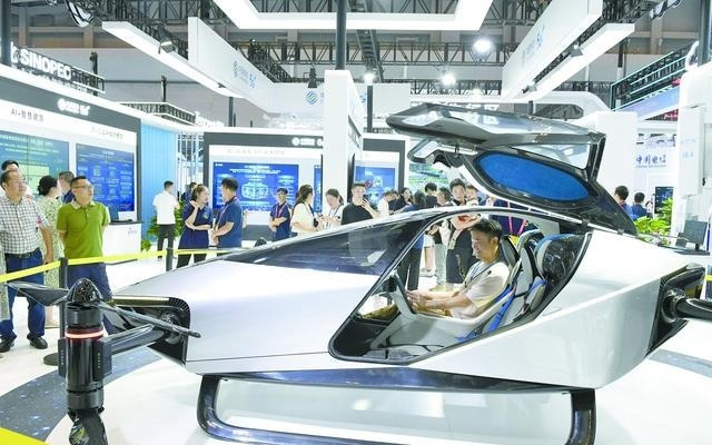 中外专家：低空经济将迎来新一轮技术突破