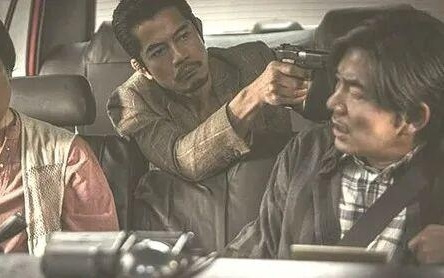 OpenAI缺场景,谷歌弱履约,阿里试图用生态突围AI之战