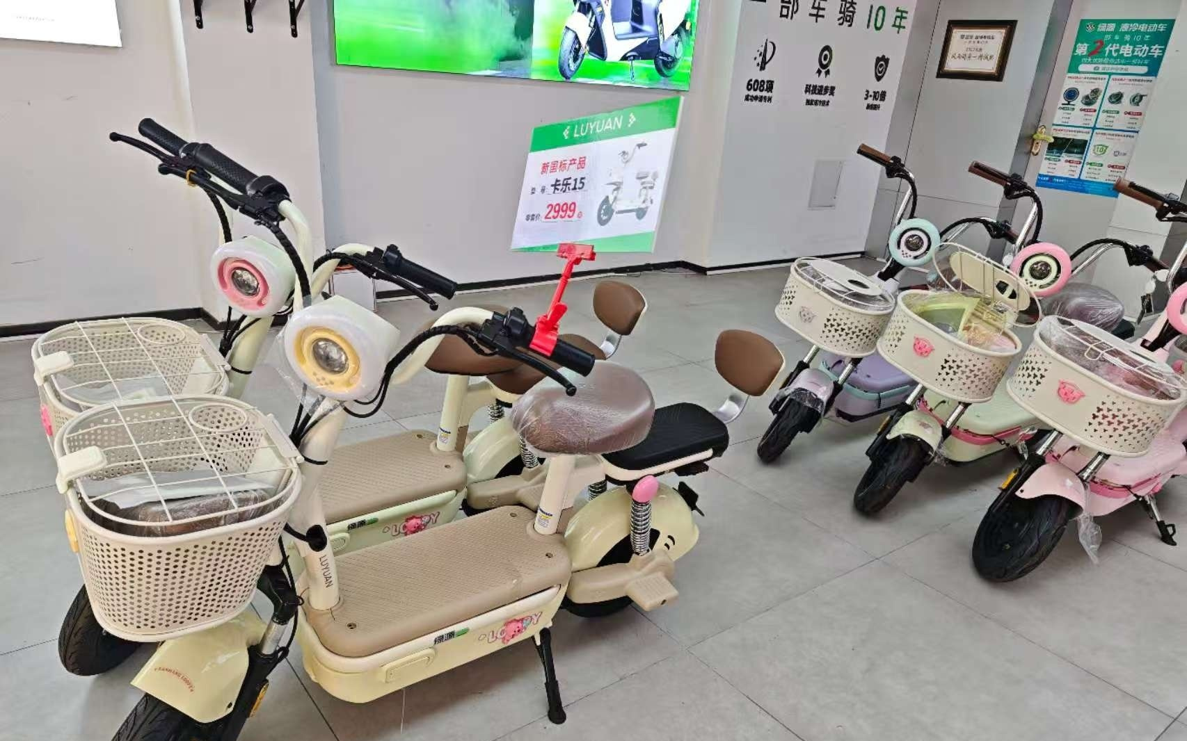 电动自行车新国标落地120小时！“0公里二手车”横生，律师：是恶意规避监管