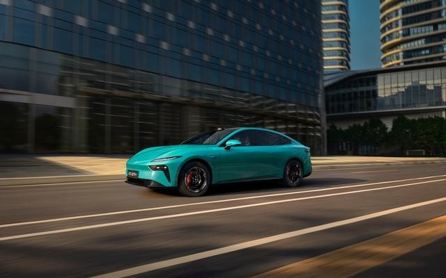 奕派科技汪俊君：明年将推出“大电中油”车型