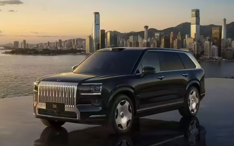 极氪预告SUV新车：旗舰9X“同款”尾灯，消息称命名9S