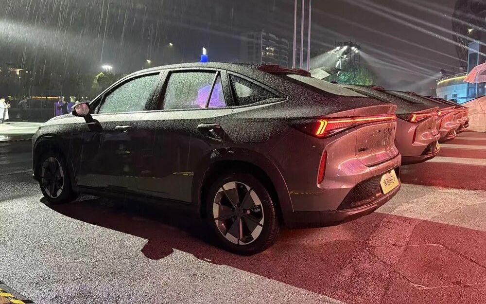 吉利也开始认真做增程了