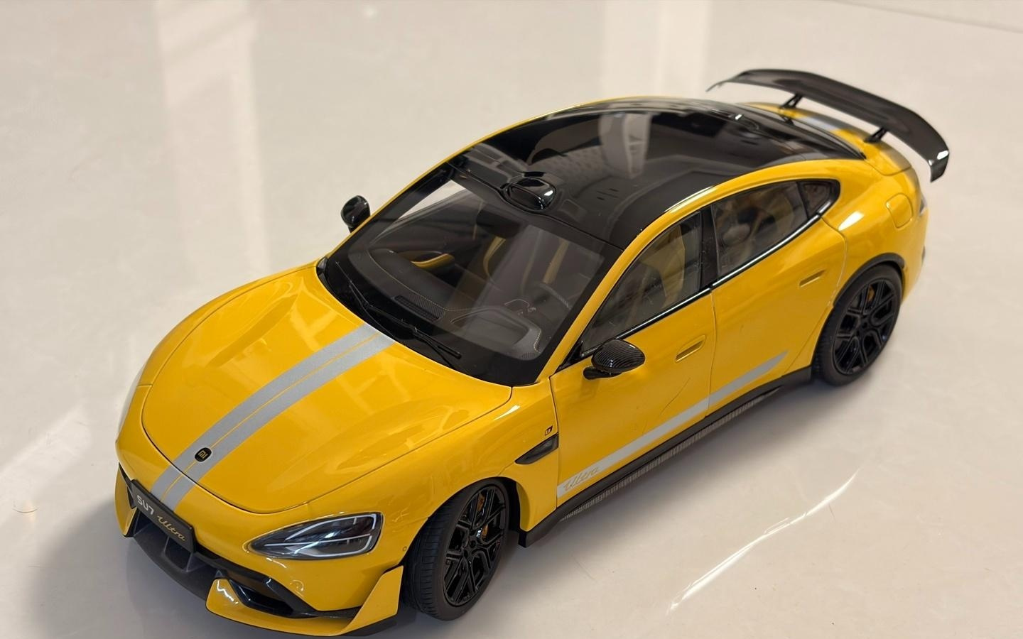 网友提议小米出Vision Gran Turismo车模，雷军：马上催！