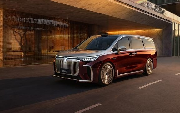 2026款岚图梦想家预售发布 预售价38.99万起