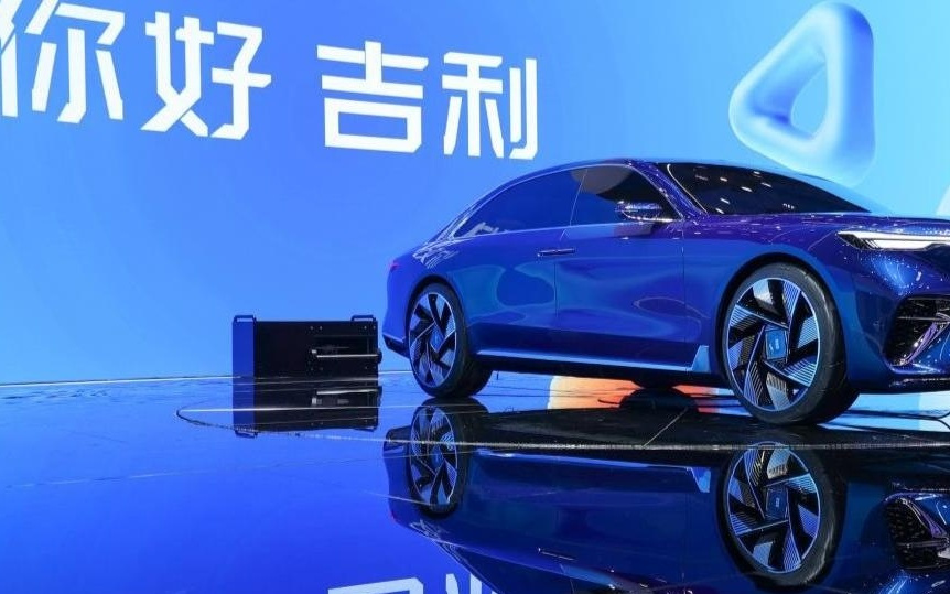 吉利汽车北京车展秀科技：银河之光2代概念车、原生新能源越野架构首发
