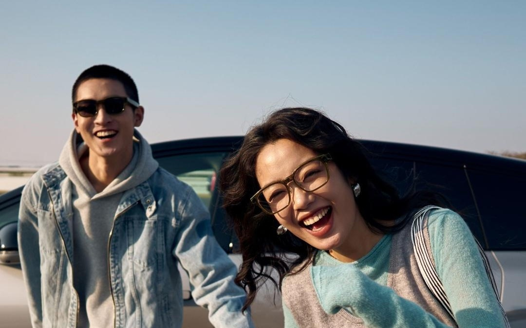 理想AI眼镜Livis搭载恒玄科技BES2800BP芯片