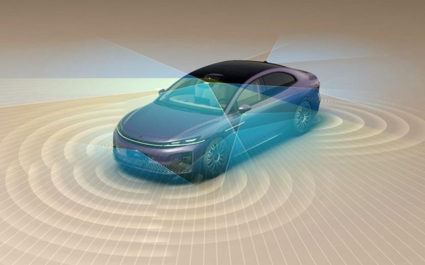 昊铂A800上市：补贴后16.48万元起，广汽联手华为押注“智能豪华”