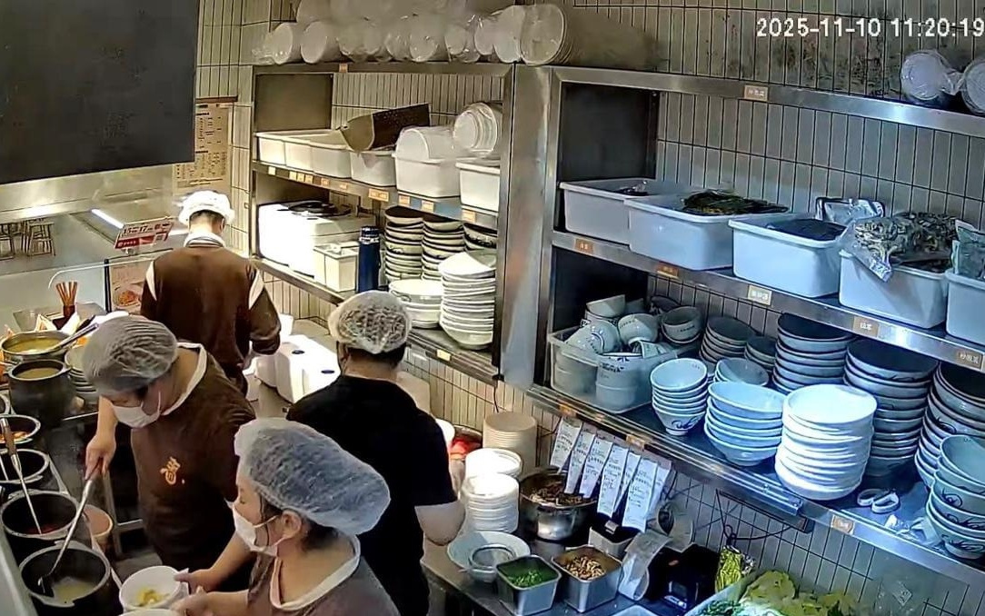 24小时盯后厨、识假店,淘宝闪购研发食品安全AI大模型“白泽”