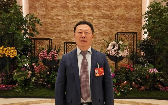 全国人大代表刘宏云：突破AI数据壁垒 加速产业深度融合