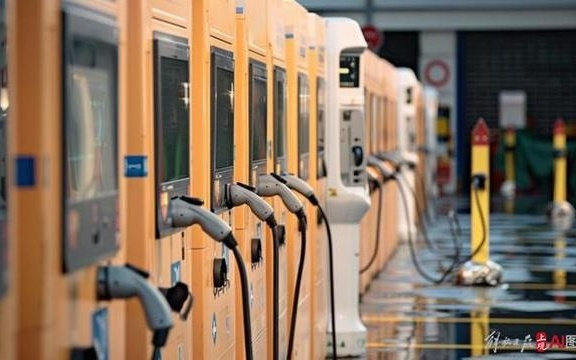 中国电动汽车充电基础设施超1800万个