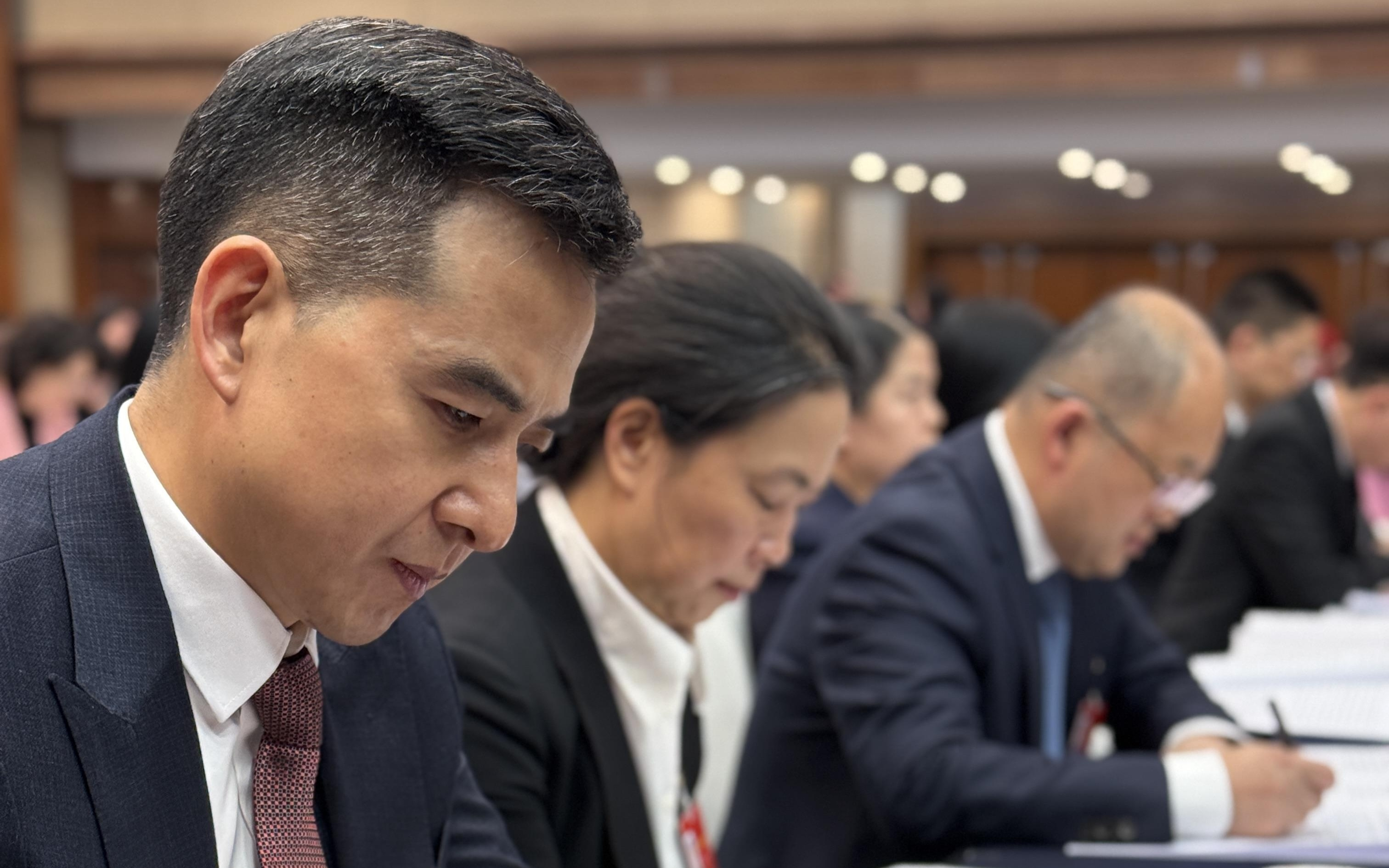 6G到底有何不同？全国人大代表苗伟：过去网络只是快递员，6G更像智能管家