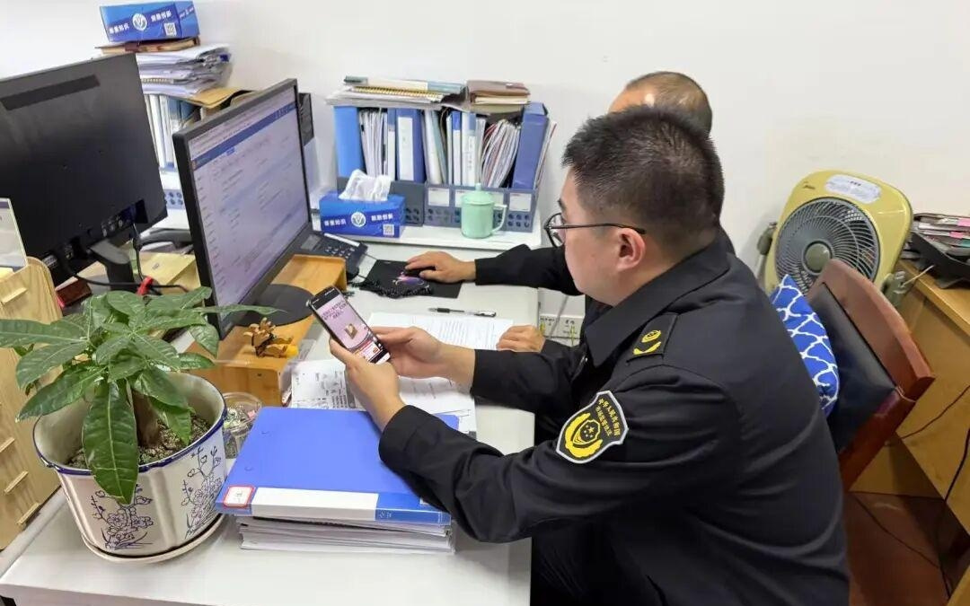 奢侈品虚假抢购、AI专家虚假宣传……一批直播电商违法违规案例公布