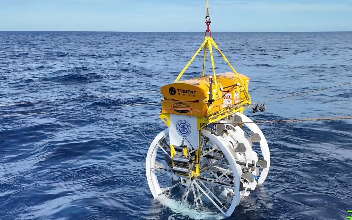 我国在海底打造“望远镜”捕捉宇宙“幽灵粒子”