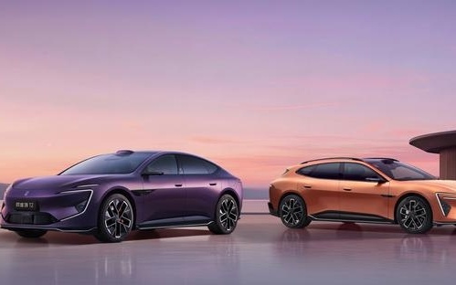 阿维塔双车切入轿车赛道,一个是豪华旗舰一个主打全场景运动
