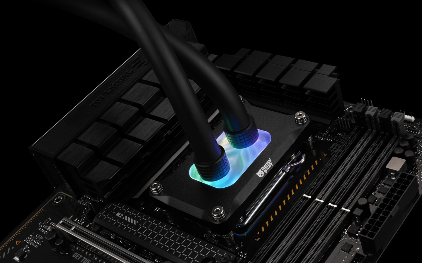 暴力熊推出Mycro Pro RGB处理器分体水冷头，内置细眼滤网