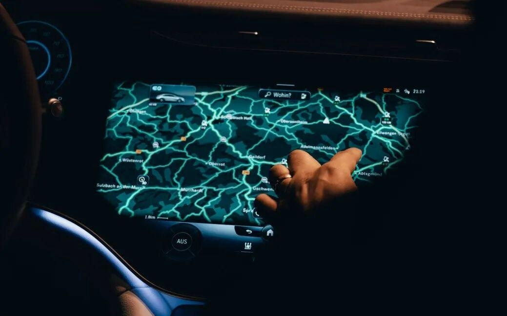豆包千问DeepSeek，没上苹果先“上车”