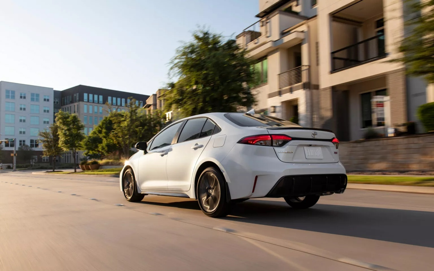 车价涨60%而工资只涨10%，日本汽车价格十年涨幅远超工资