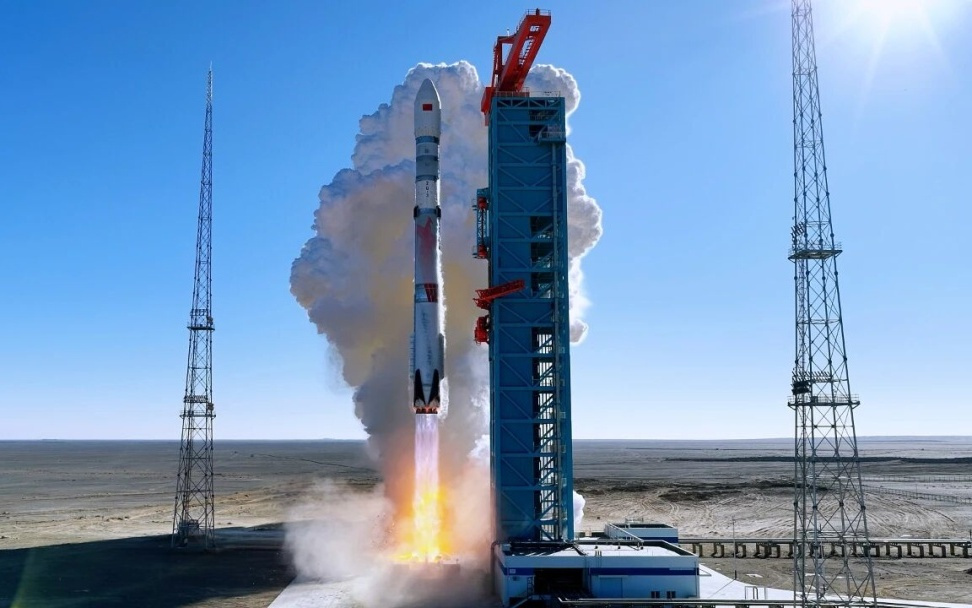 20万颗卫星引爆A股,泼天富贵真来了?