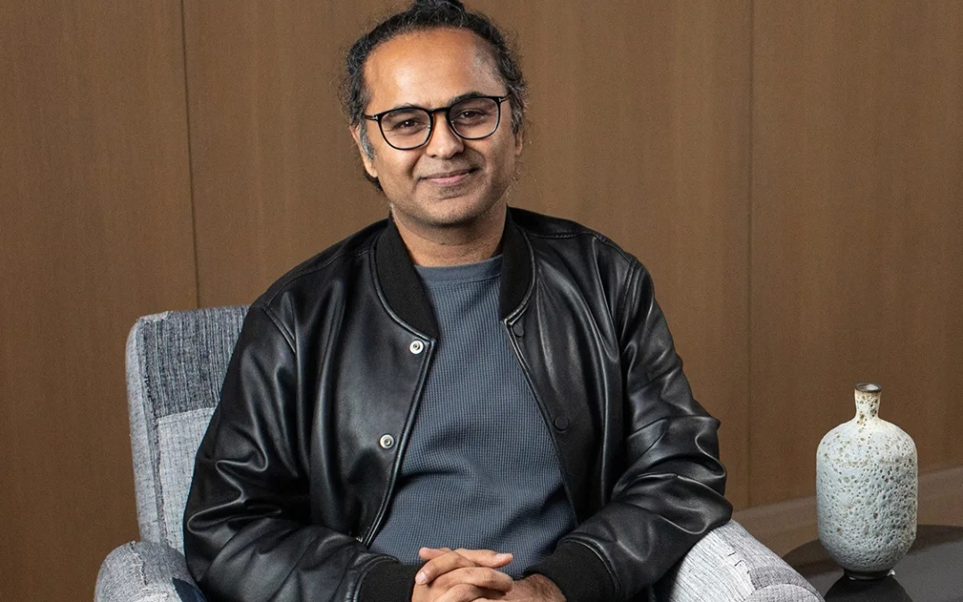 「背叛」Scaling Law？两位Transformer作者撬动美国开源AI革命