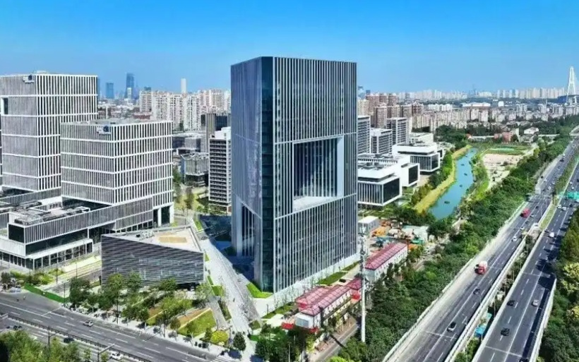 用AI做短剧一周后，她决定成立自己的公司，OPC为何与上海如此匹配？