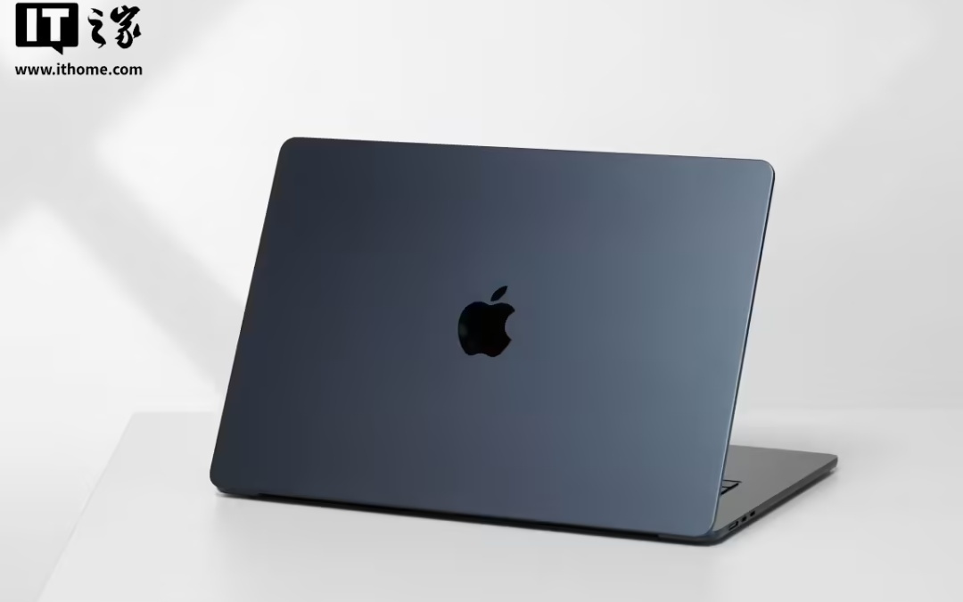 触控屏+更好看+更强悍，坐等今年新MacBook Pro