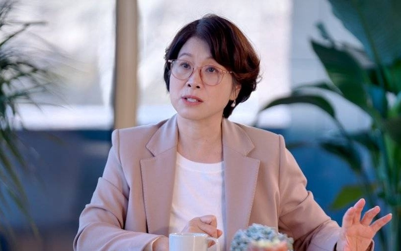 如何迎接AI重塑？美的与伊利各有心得