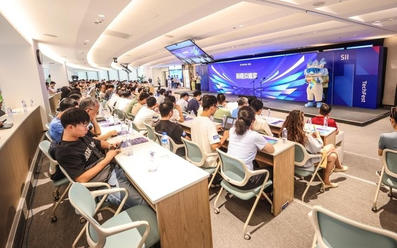 “创智模式”能否延展到本科