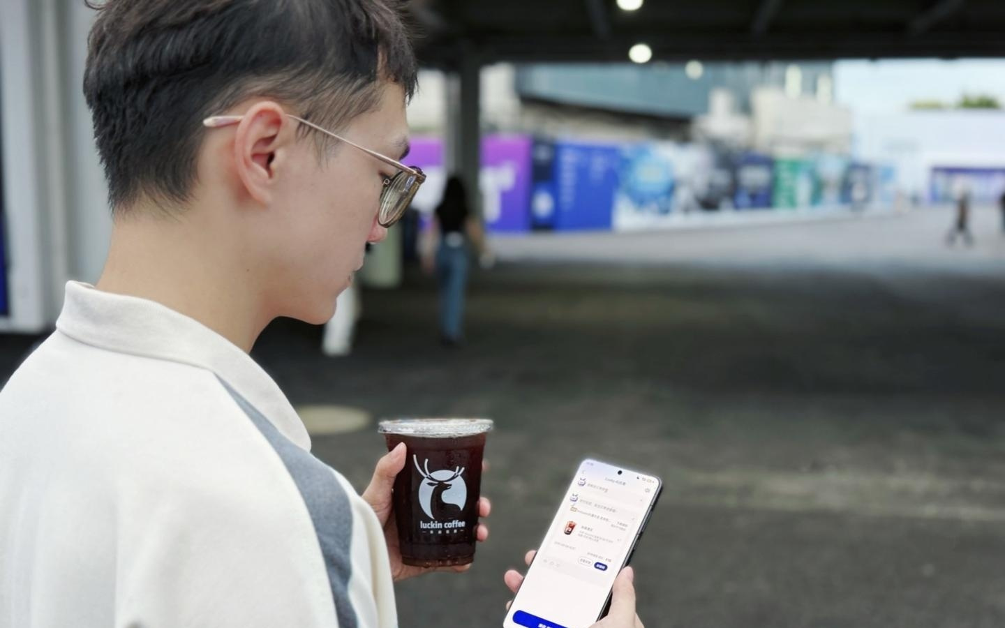 支付宝发布国内首个AI付 动口就可完成支付