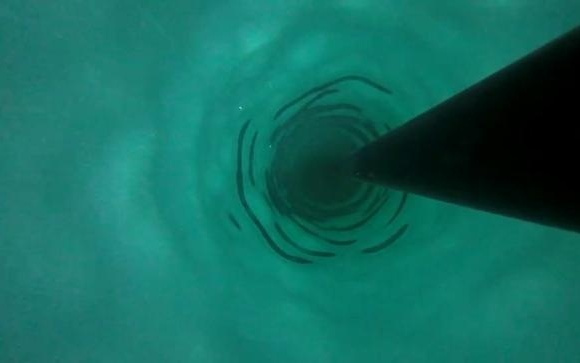 深达3413米！ 中国首次南极冰层热水钻探突破国际最深纪录｜科技观察