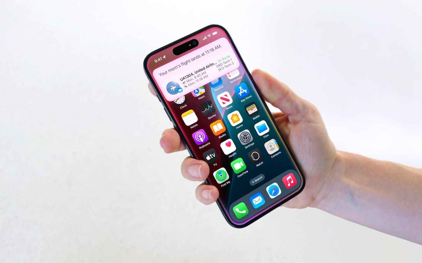 苹果最初围绕 Anthropic 的聊天机器人 Claude 重建 Siri