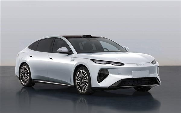 高度还原概念车 比亚迪旗舰海豹08申报：二代刀片闪充9分钟满血