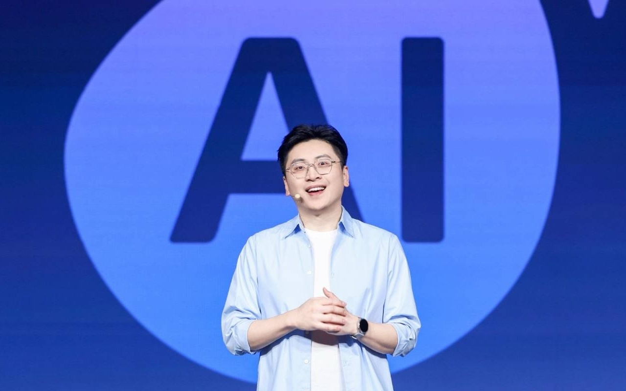 vivo双线押注AI，但两手都能硬吗？