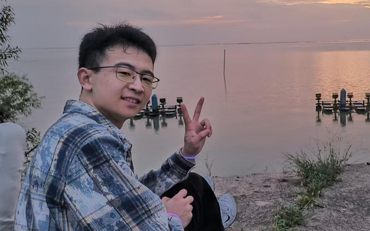张逸飞：重视知识的融会贯通，做“最酷的科研”