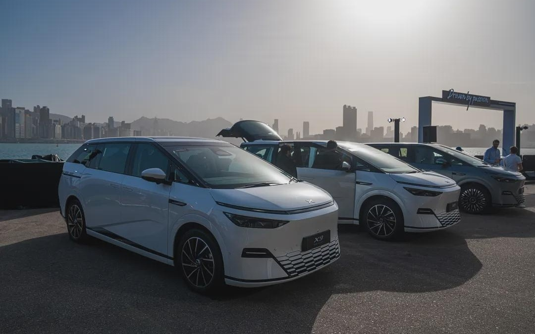 港女最爱的国产单品，赢了特斯拉？