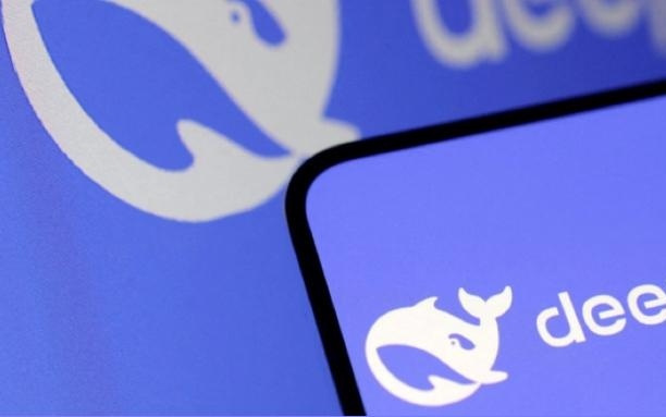 代码泄密！DeepSeek下一代“王炸”模型架构曝光