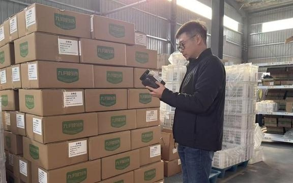 河南确山李轲：把电商产品远销欧美