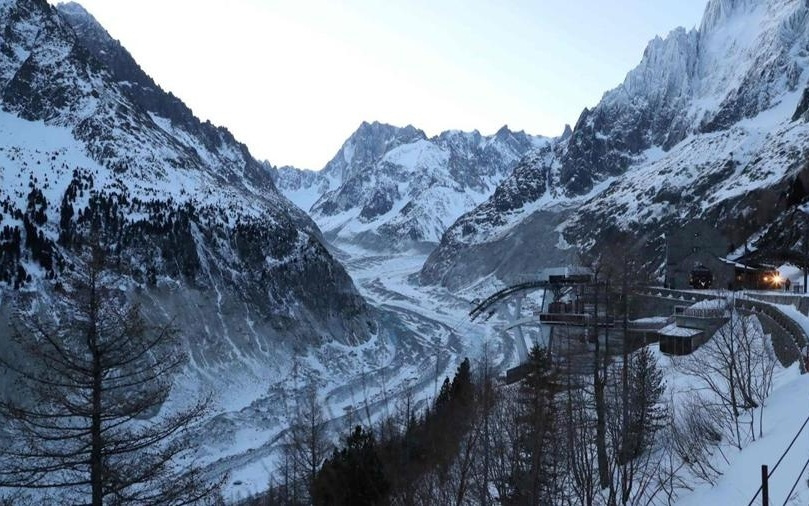 每年告别2000座冰川，50%小型冰川20年内将消失