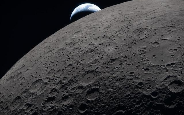 组图丨“阿耳忒弥斯2号”载人绕月飞船上拍摄的太空影像