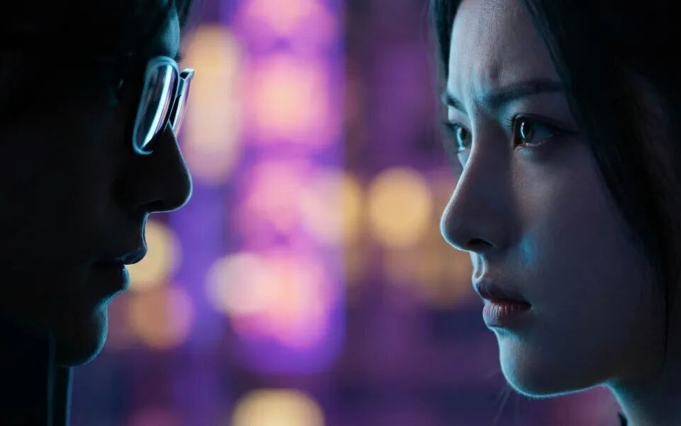 真人AI影视真的狼来了吗?<凡人职场传>EP1 | 真人AI短剧一则