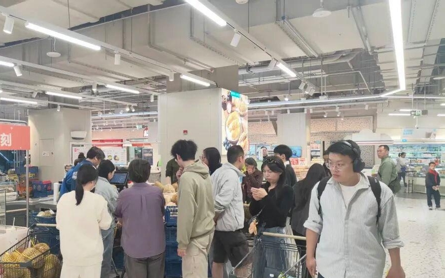 首日撬动消费超1300万元！支付宝“碰一下”，解锁闵行千万消费券新玩法