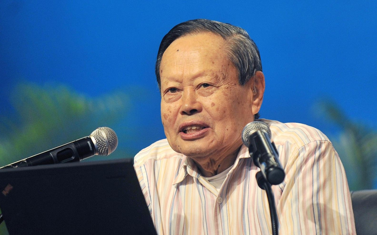 大师西去：杨振宁何以成为杨振宁