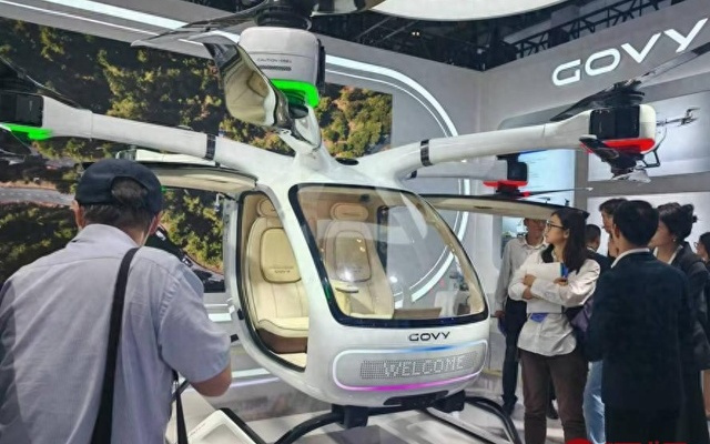 探营国际交通展：以“含绿量”提升“含金量”，飞行汽车“添翼”未来出行