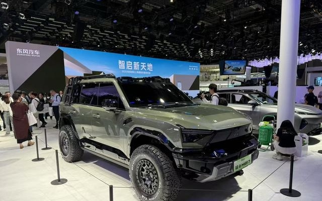 靠华为技术改变越野车市场格局？32.99万起，猛士M817来了！