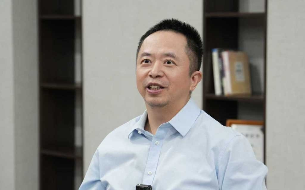 会见企业家｜周鸿祎：大众对AI的探索远未到能力边界，百亿智能体集群或产生AGI涌现