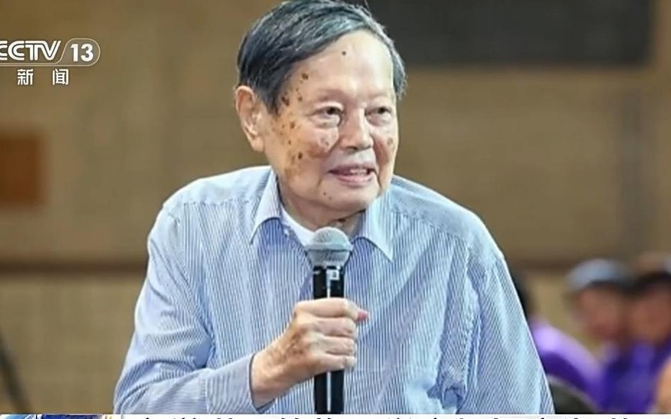 杨振宁曾隔空对话邓稼先：我懂你的“共同途”