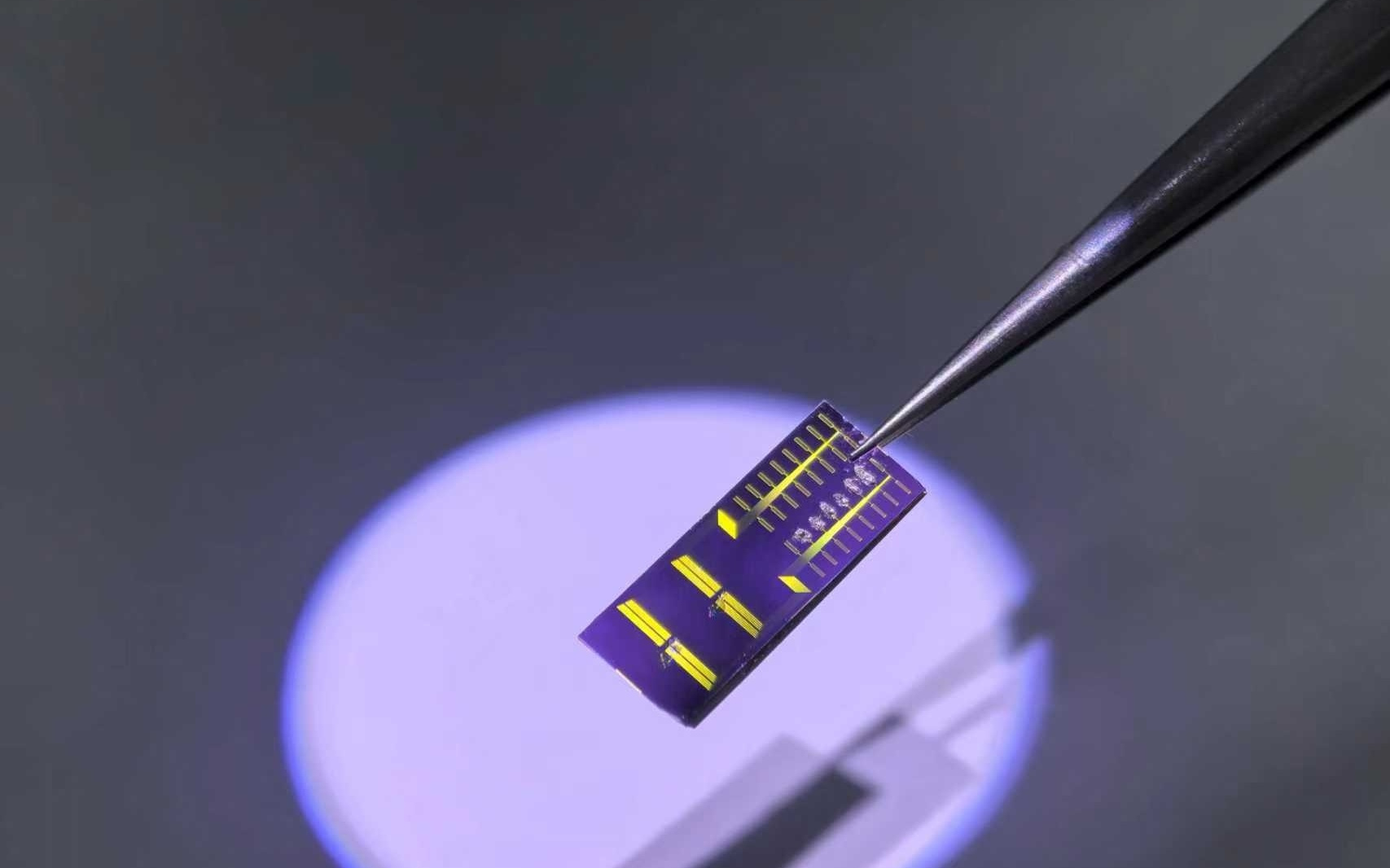 “零能耗”的量子超导二极管来了