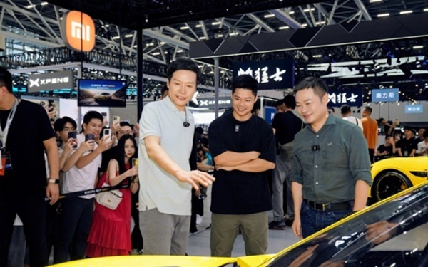 雷军回应小米汽车为何启用代言人：他是亚洲跑得最快的人