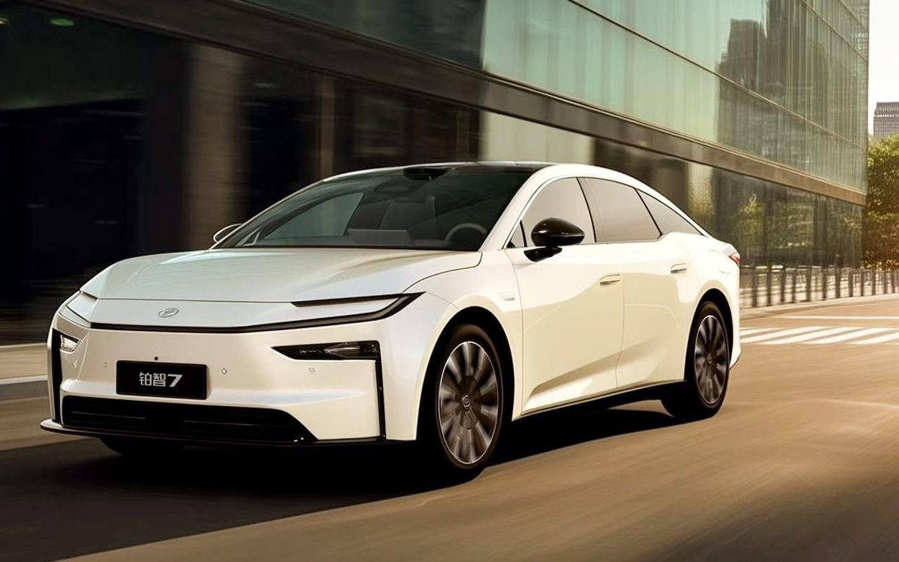 广丰油电同强发布会定档11月20-21日，全新威兰达及铂智7正式亮相